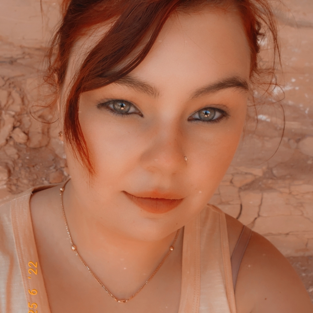 Meet your Posher, Leigha